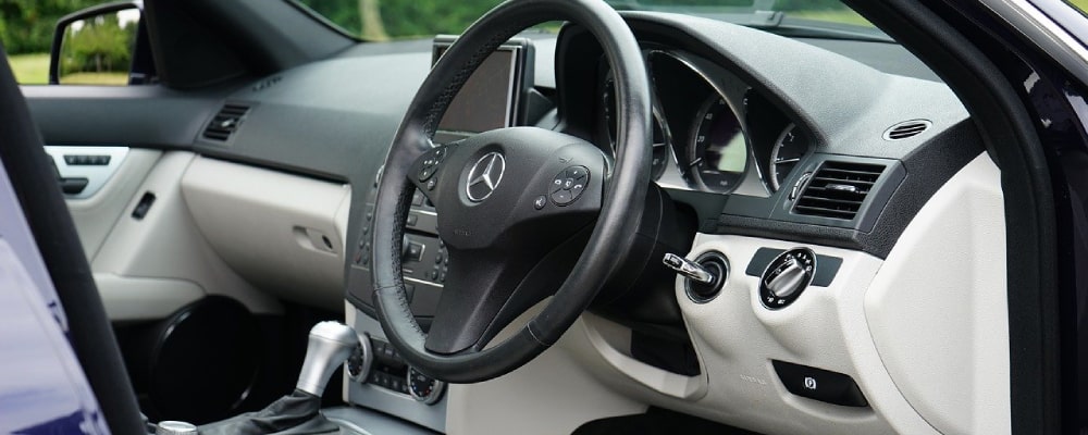 automotive locksmith